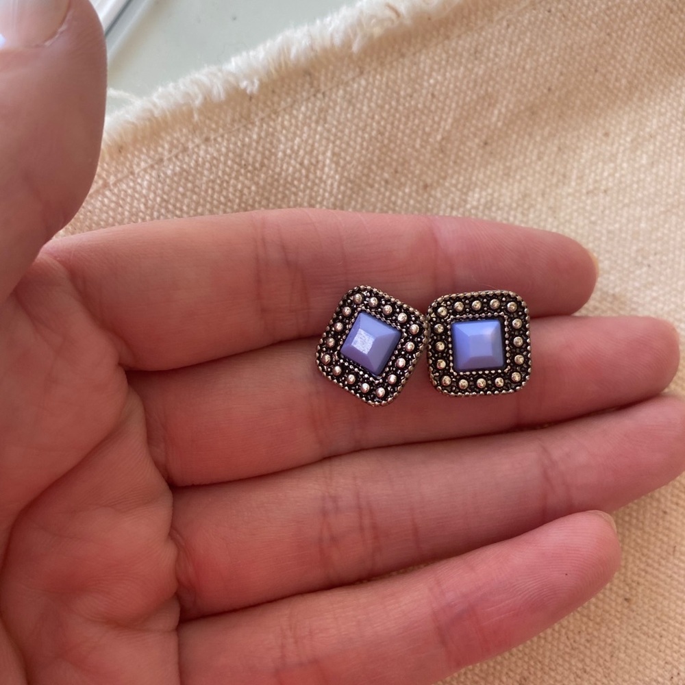 Francesca’s Collection Silver & Blue Pendant Studs
